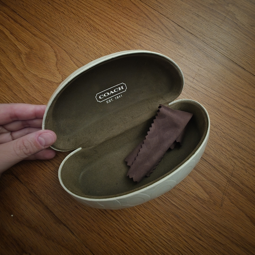 Coach White Sunglasses Case With Cloth